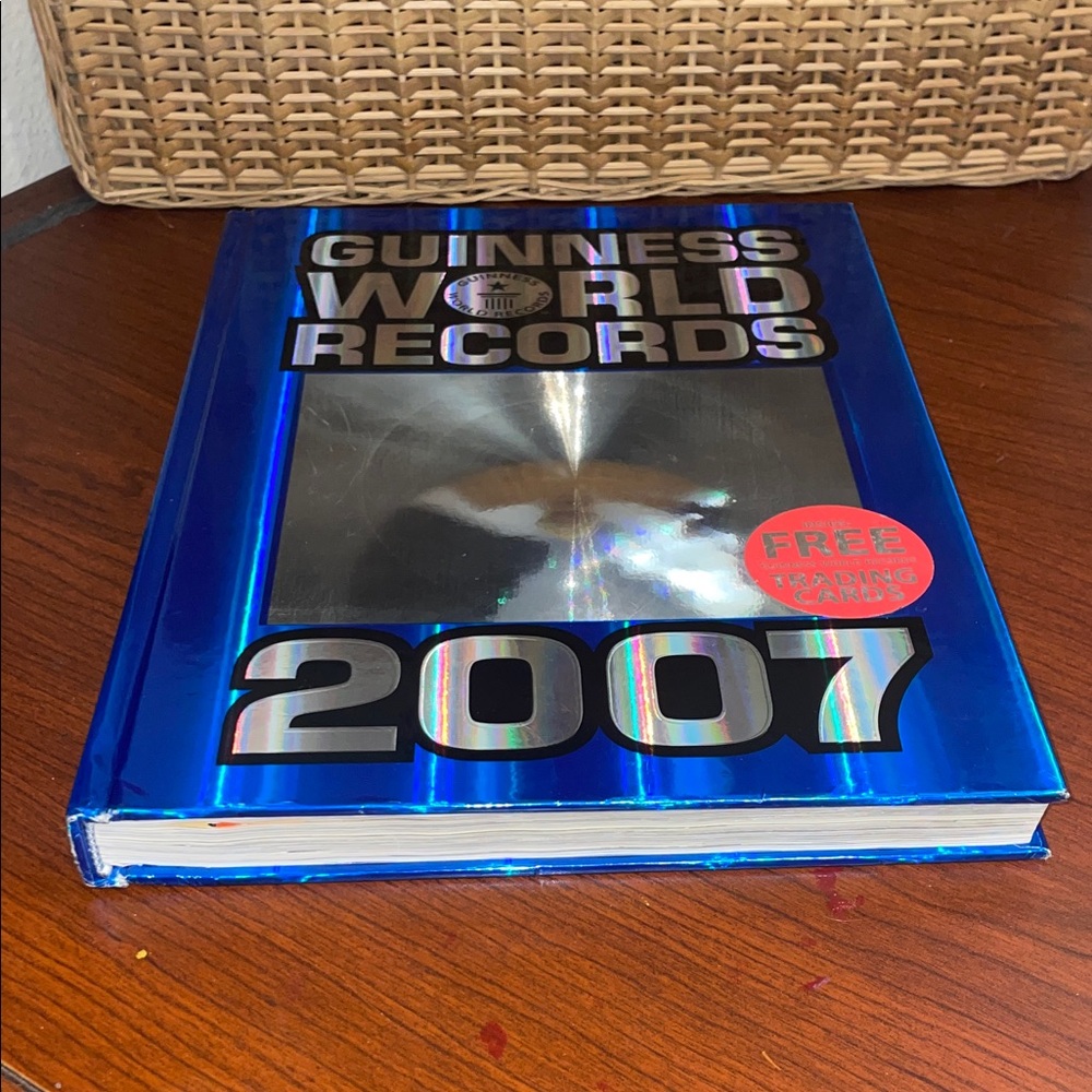 Guinness World Records 2007 Book Used - Picture 3 of 16